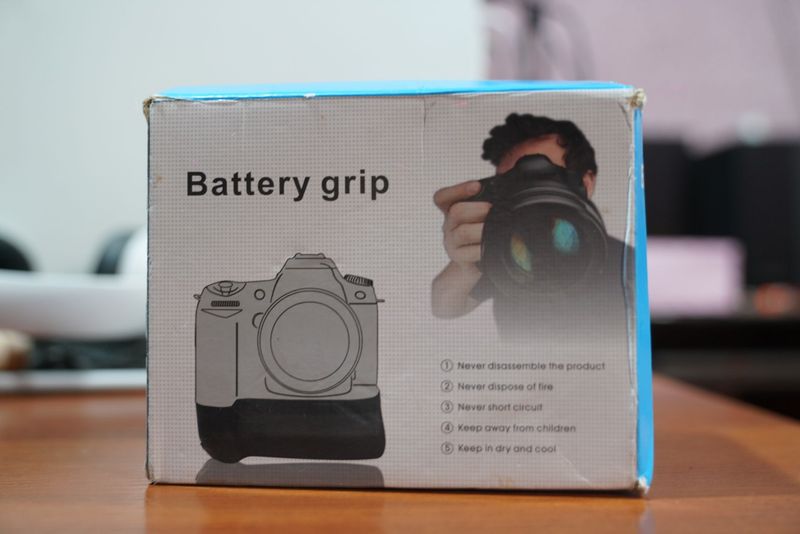 «Батарейная ручка для Canon EOS R, китайский аналог BG-E22». «Батарейн