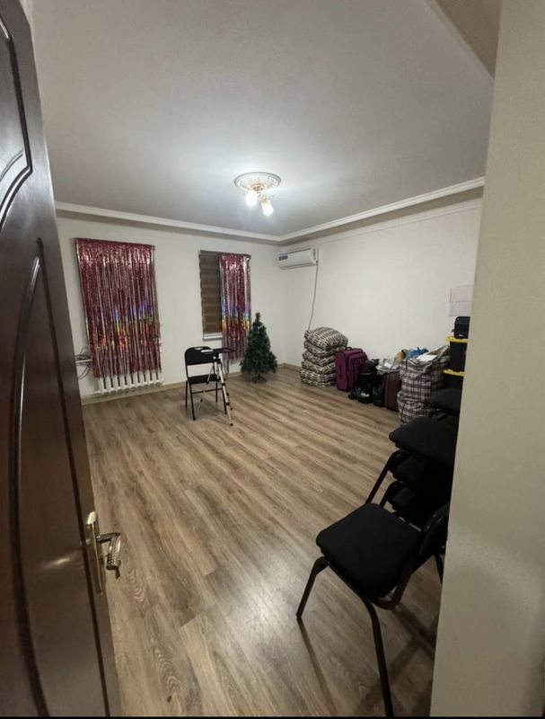 Сдается в Аренду Офис 60 кв Метро Ойбек , не жилое 2 линия