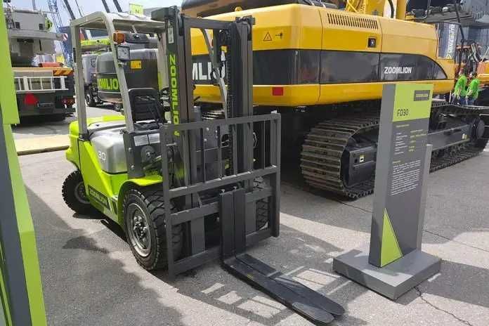 Погрузчик дизельный ZOOMLION FD30 Погрузчик дизельный ZOOMLION FD30