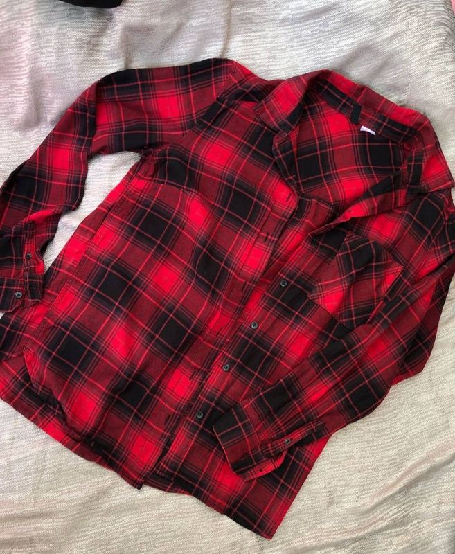 женская рубашка H&M женская рубашка H&M