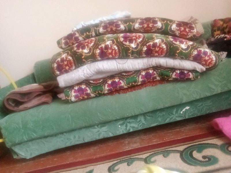 divan satiladi