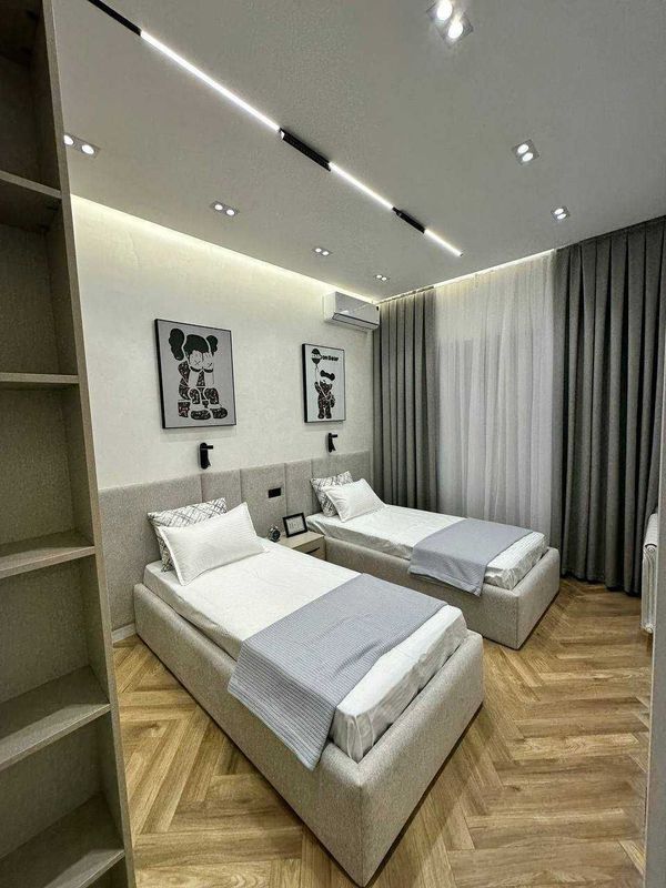 Паркентский• VEK • 4-комн • 90м² • этаж 4/9 • [336-KAT67]