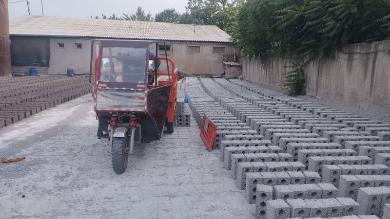 Muravey Lochin sotiladi. Yili 2023. Xolati a'lo. Muravey Lochin sotiladi. Yili 2023. Xolati a'lo.