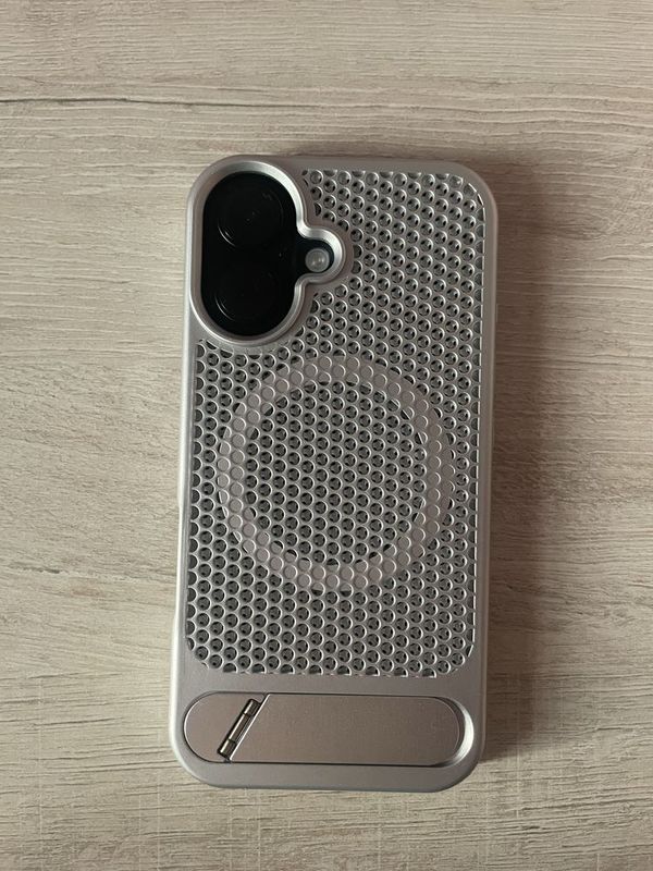 Чехол на iphone 16 + Подарок (Стекло антишпион)