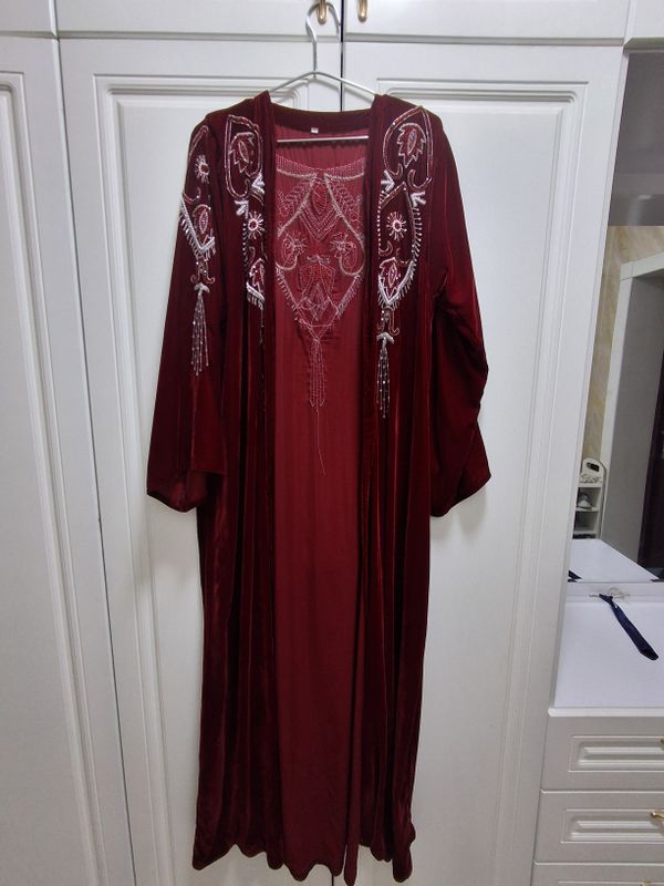 abaya 4 5 Marta kiyilgan