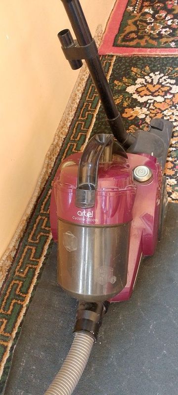 Пылесос Артел, Pilesos artel 2000W Пылесос Артел, Pilesos artel 2000W