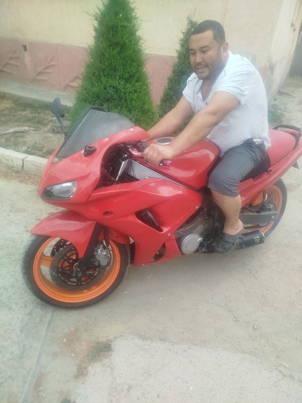 Kawasakiy ZZR 400 Kub Orginal Kawasakiy ZZR 400 Kub Orginal