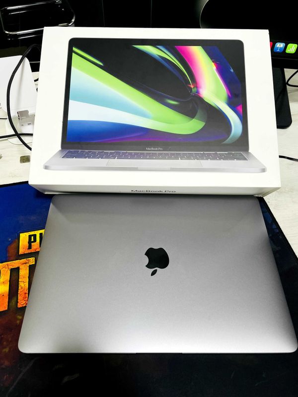 13-inch MacBook Pro with Apple M1 chip . 8 GB Memory-256 SSD 13-inch MacBook Pro with Apple M1 chip . 8 GB Memory-256 SSD
