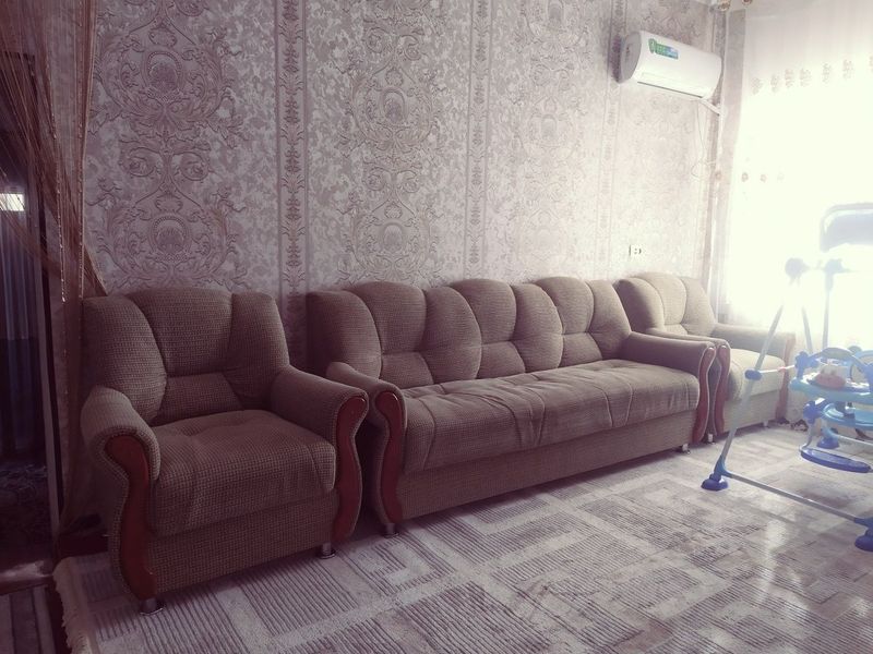 Диван продаётся телефон Диван продаётся телефон