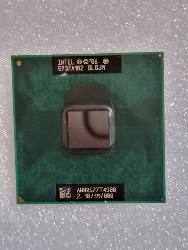 процессор Intel Pentium Dual-Core T4300.