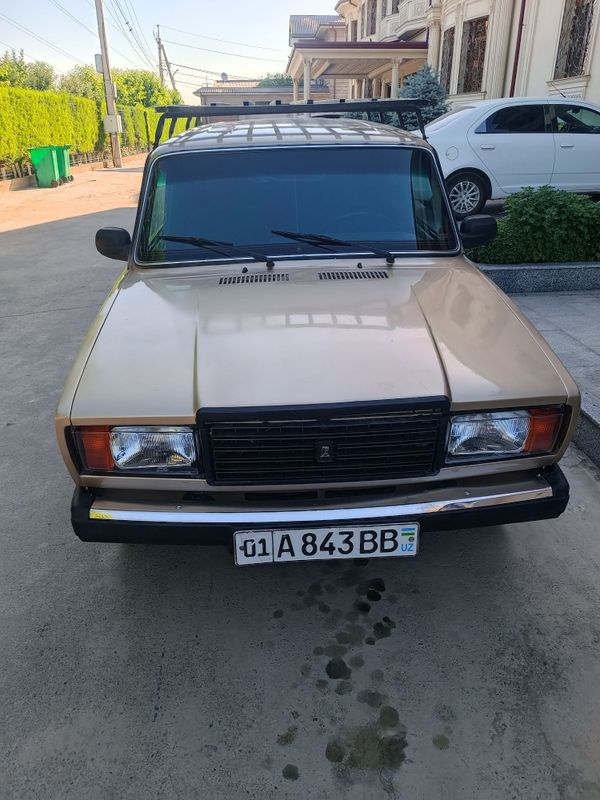 Lada Jiguli (2104) Lada Jiguli (2104)