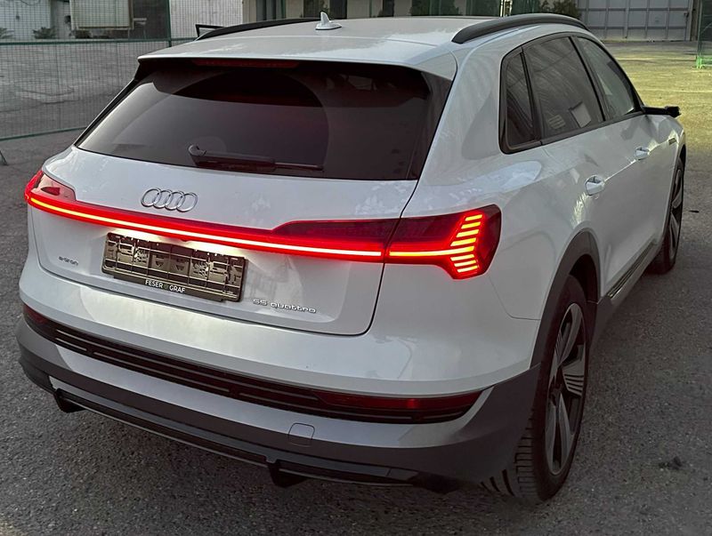Audi Etron 55 Quatro Audi Etron 55 Quatro