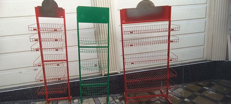 Продаются полки б/у Продаются полки б/у
