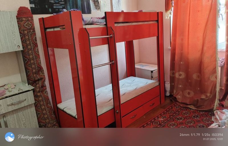 Детская кровать в хорошем состоянии
