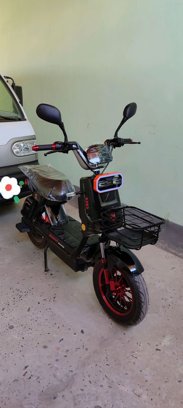 skuter sotiladi