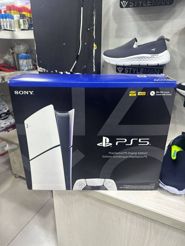Plestetion5 bez disk 1 tb ligi srochna sotiladi Plestetion5 bez disk 1 tb ligi srochna sotiladi