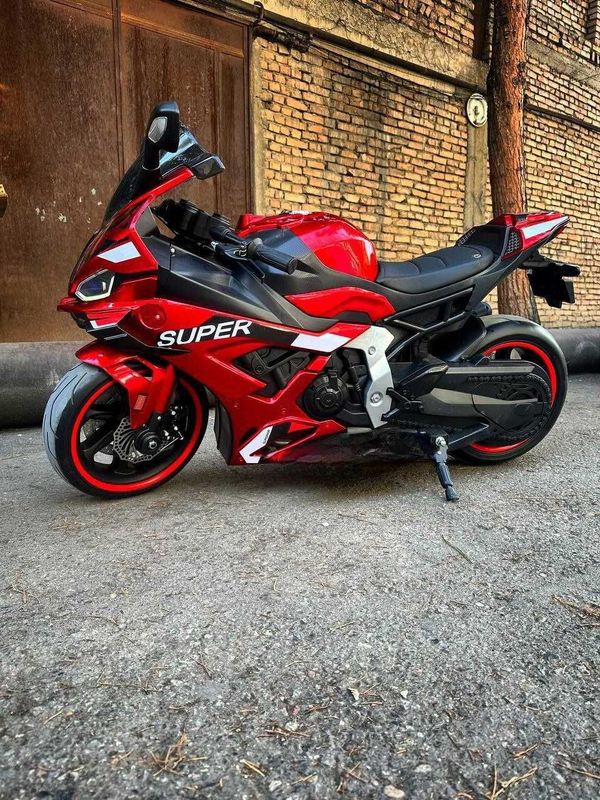 Детский мотоцикл Honda CBR оригинал из первых рук