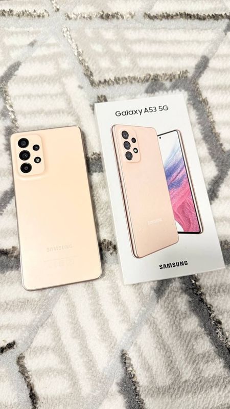 Срочно продаются Samsung a53 5G Срочно продаются Samsung a53 5G