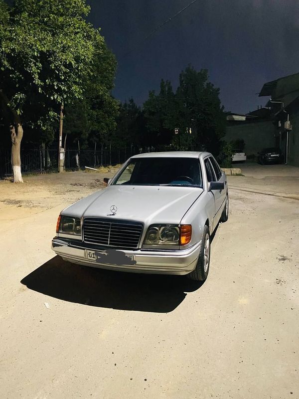 W124 Mers sotiladi W124 Mers sotiladi