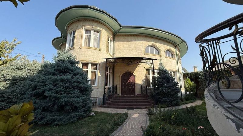 Центр Луначарского Дом 13 соток