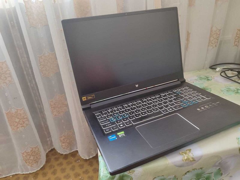 Игровой ноутбук Acer Predator Helios 300 PH317 Игровой ноутбук Acer Predator Helios 300 PH317