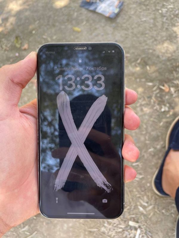 Iphone X srochna sotiladi