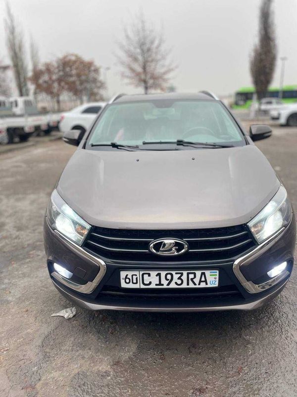 LADA VESTA Srochno sotiladi!