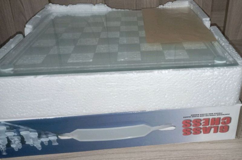 Shaxmat (glass chess) Shaxmat (glass chess)