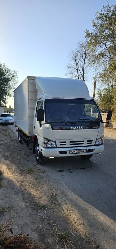 Isuzi sotiladi 5 tonnalik Isuzi sotiladi 5 tonnalik
