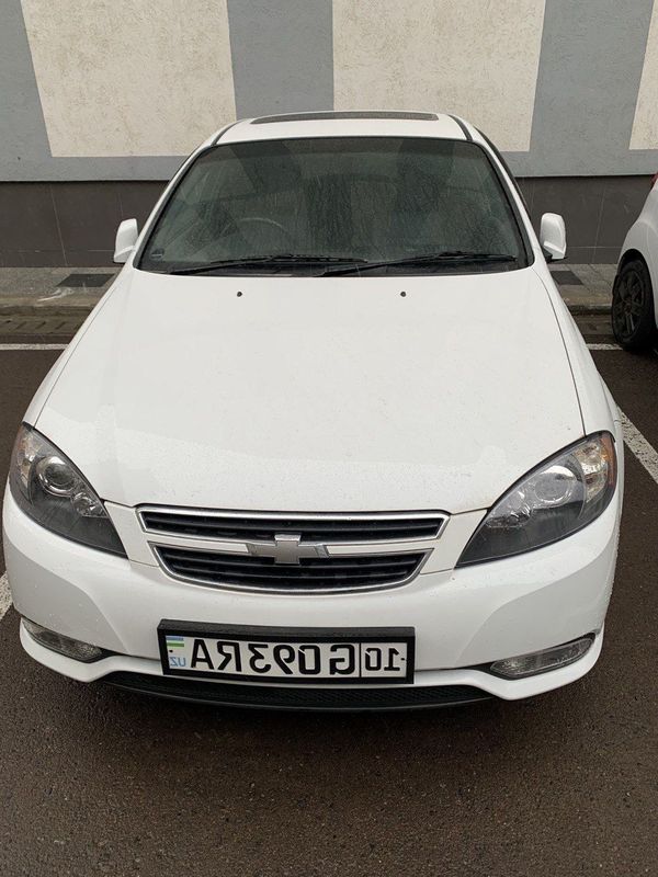 Продаётся Chevrolet Gentra,3позиция