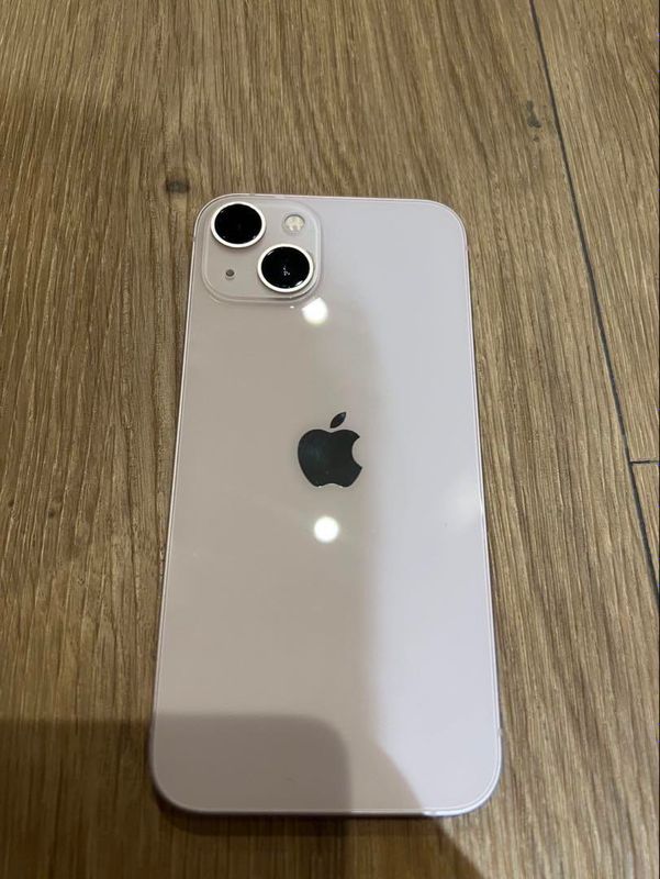 iPhone 13 Идеальное состояние iPhone 13 Идеальное состояние
