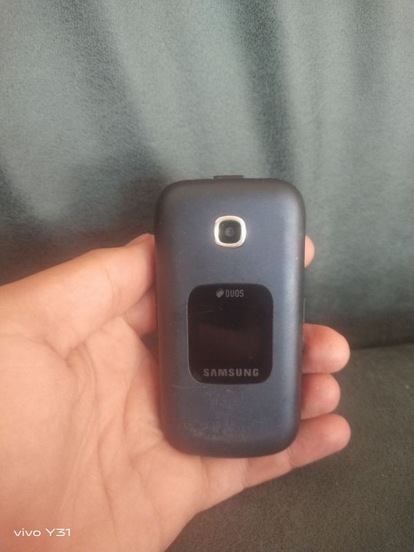 Samsung telefon sotiladi
