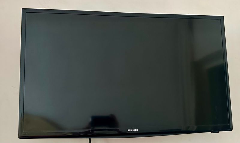 Телевизор SAMSUNG 32 Телевизор SAMSUNG 32