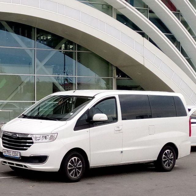 JAC M3 avtomobili JAC M3 avtomobili