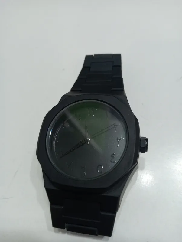 policarbon soat. Haqiqiy aura.2 3 kun taqilgan