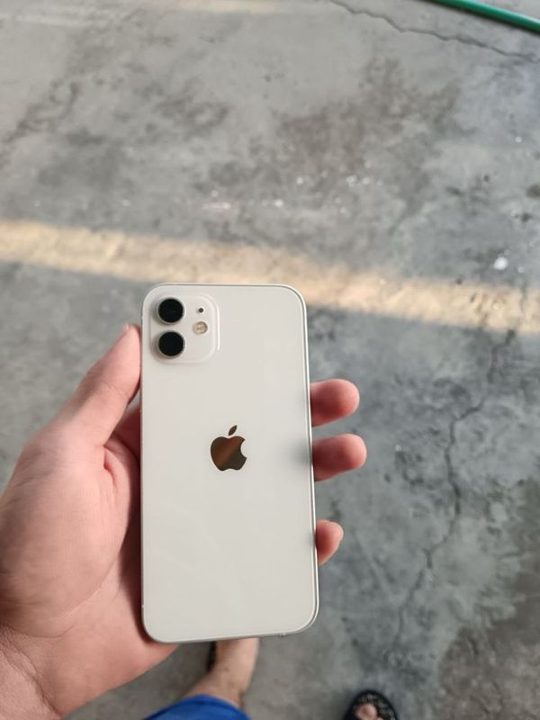 Iphone 12. Iphone 12.