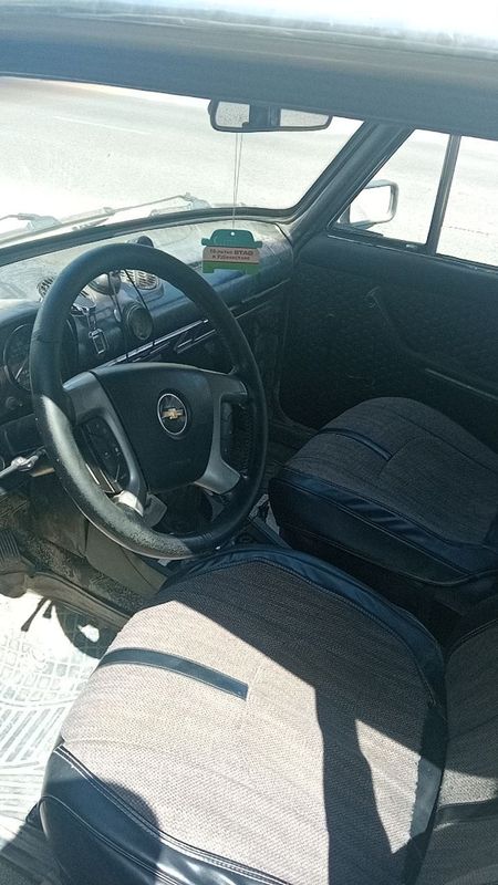 Vaz 21011 sotiladi srochna Vaz 21011 sotiladi srochna