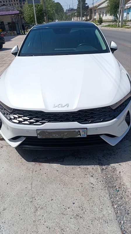 Kia K5 sotiladi 2022 yil Kia K5 sotiladi 2022 yil