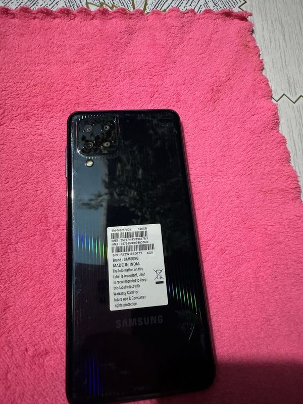 Samsung m32 128 gb Samsung m32 128 gb