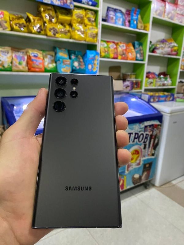 Samsung S22 Ultra 5G 12+8/256GB