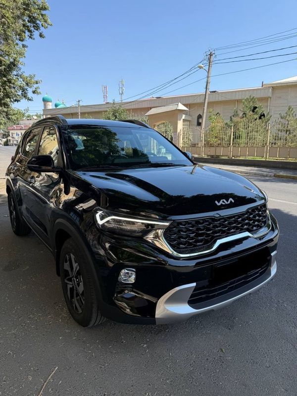 KIA SONET srochno sotiladi 2024-25 bir qol moshina full pozisiya