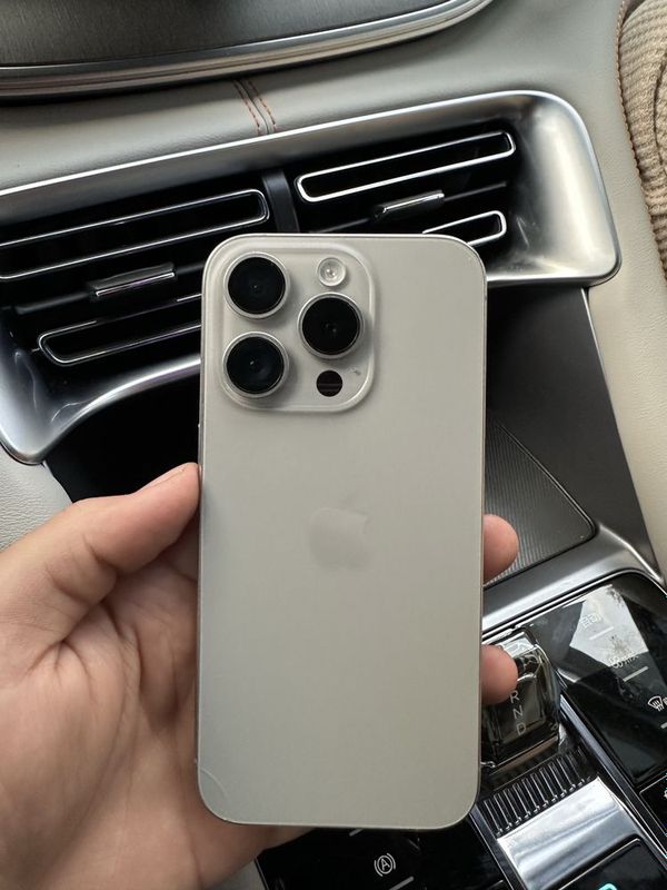 Iphone 15 pro 128 сотилади Iphone 15 pro 128 сотилади