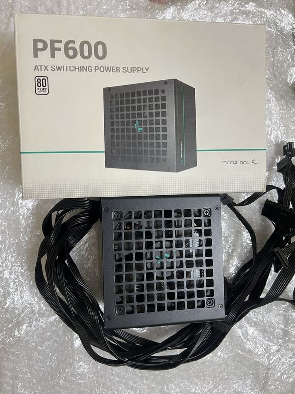 DeepCool PF600 vs bachcher 550W blokpitanyalar sotiladi DeepCool PF600 vs bachcher 550W blokpitanyalar sotiladi