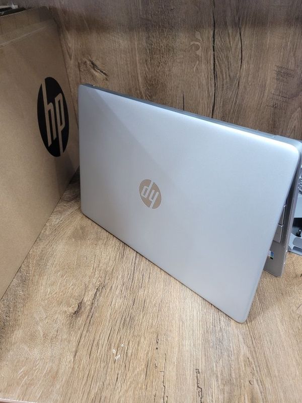 Hp Laptop Intel Core i5-1235u