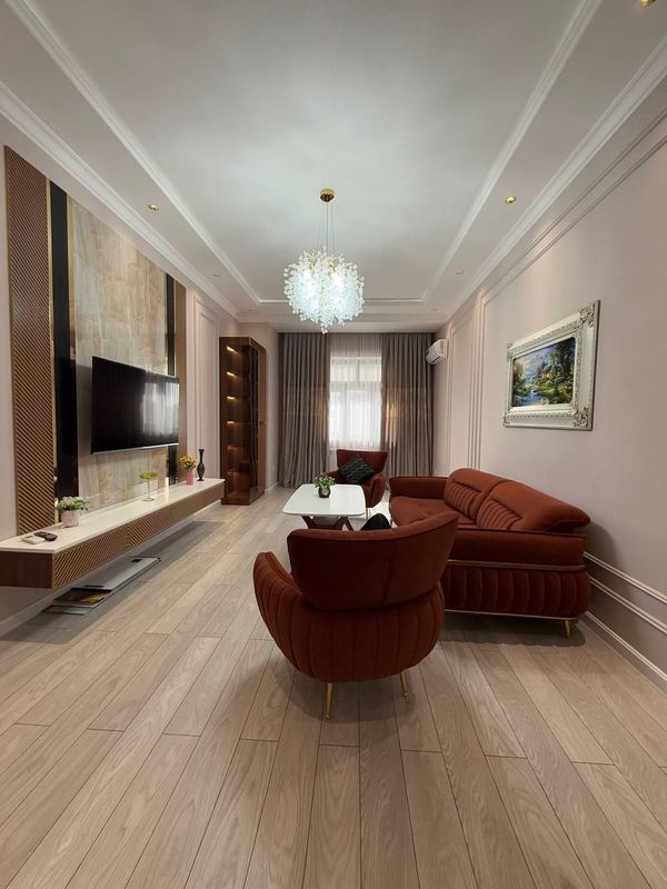 Продается 4х ком квартира, ЖК Ренессанс, ор-р:Паркентский рынок, 130м² Продается 4х ком квартира, ЖК Ренессанс, ор-р:Паркентский рынок, 130м²