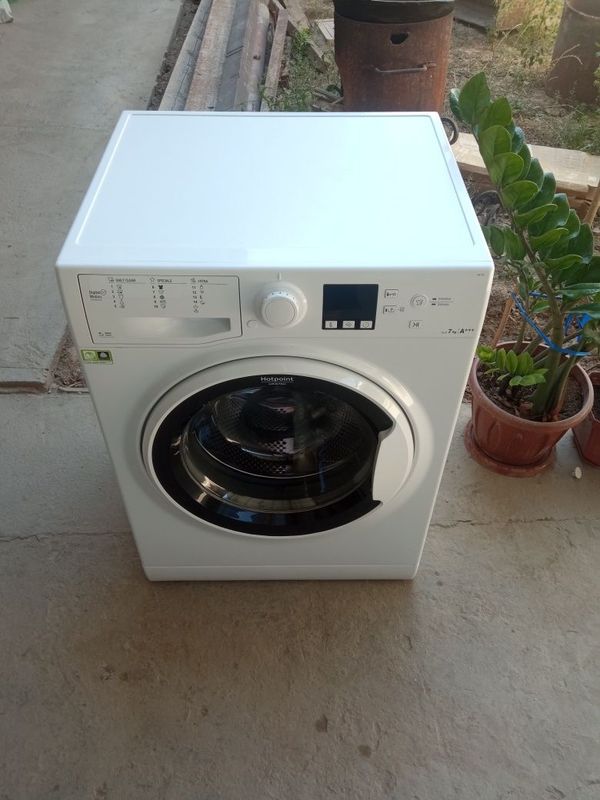 Продам стиральную машину