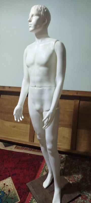 Maniken erkak kiyim uchun Maniken erkak kiyim uchun