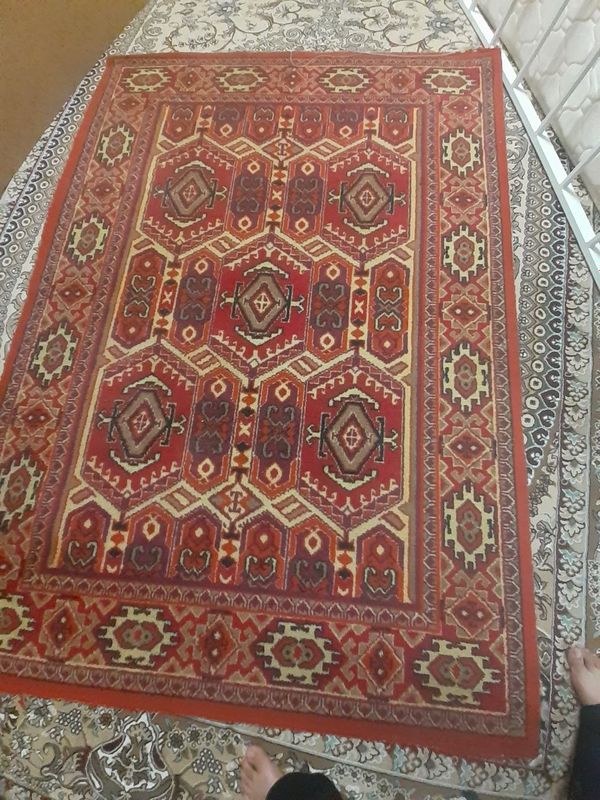 Продам ковер не дорого 190-135
