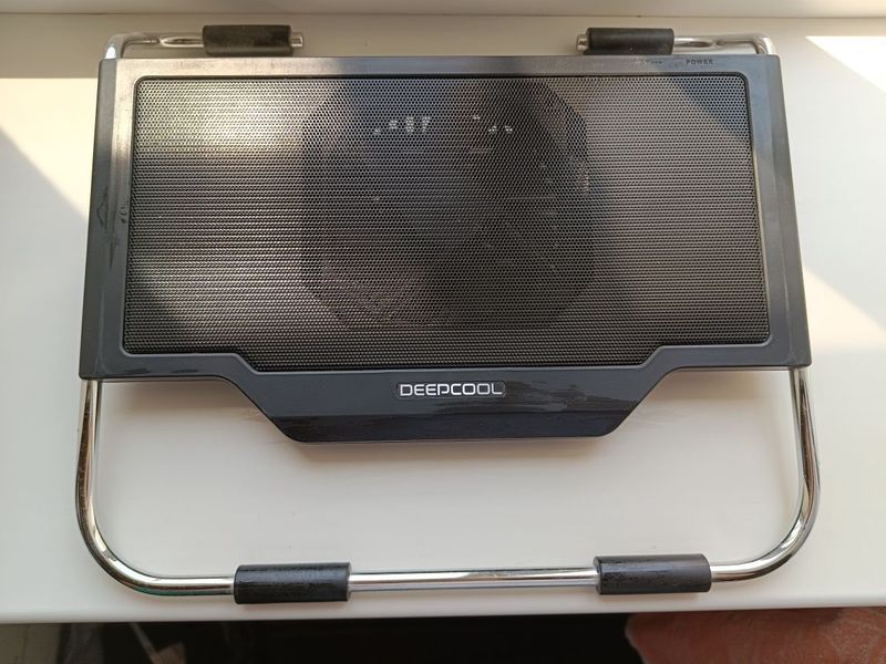 Охлаждающая подставка для ноутбука Deepcool Охлаждающая подставка для ноутбука Deepcool