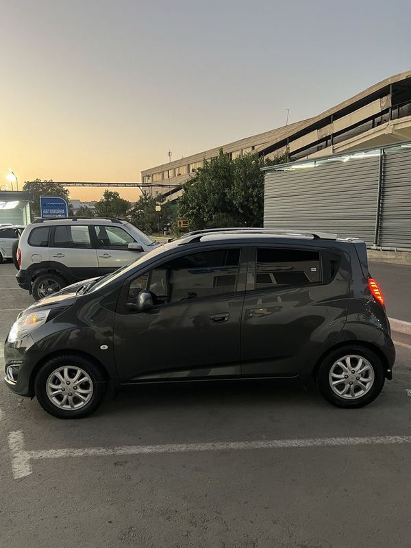 Spark avtomat 1.25 sotiladi Spark avtomat 1.25 sotiladi